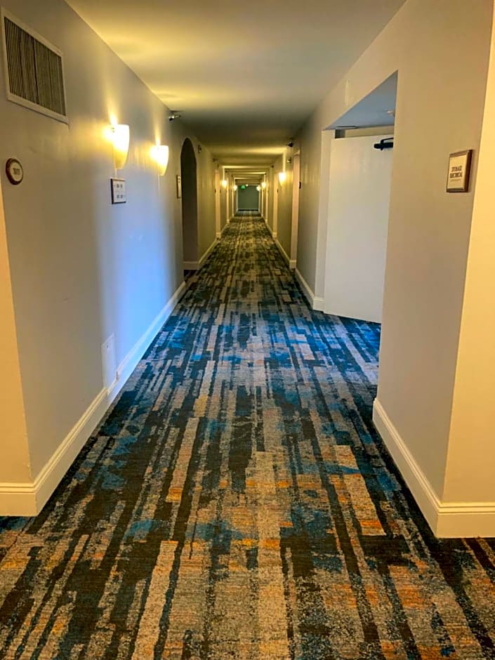 Ontario Airport Hotel & Conference Center Reservations Center