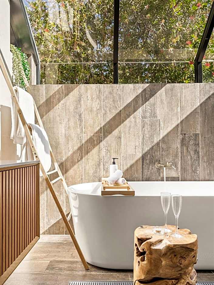 Forest Rise Chalets and Lodge