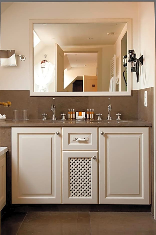 Dukes Palace Residence