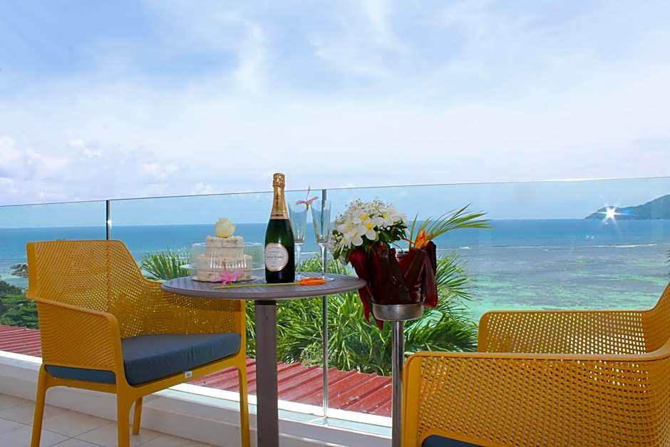 Le Relax Hotel and Restaurant