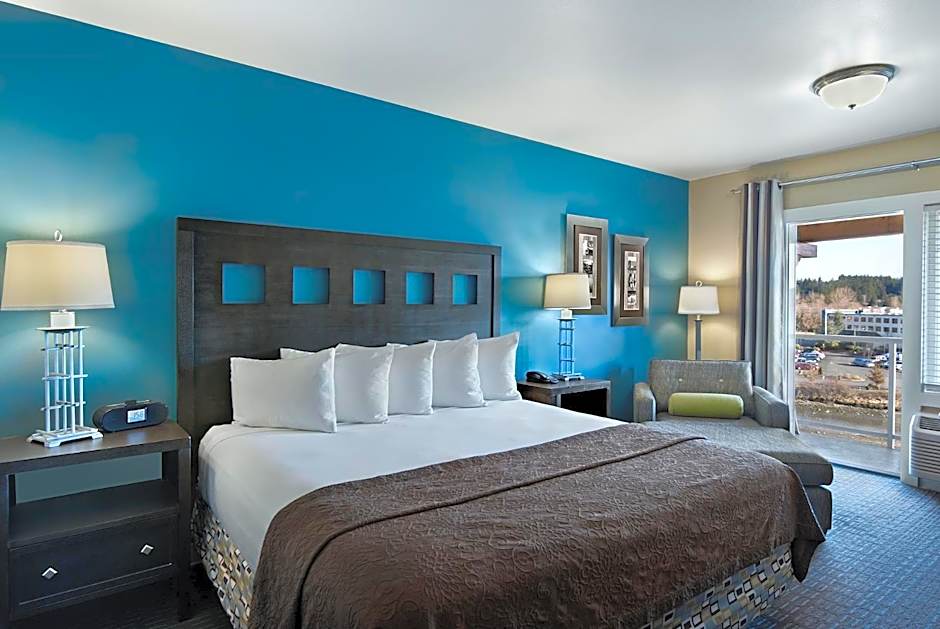 Oxford Suites Silverdale