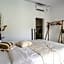 Charming 3 BR villa close Berawa beach