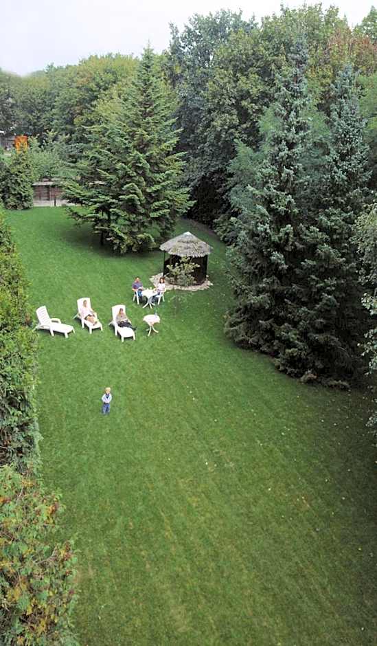 Schlosspark Hotel