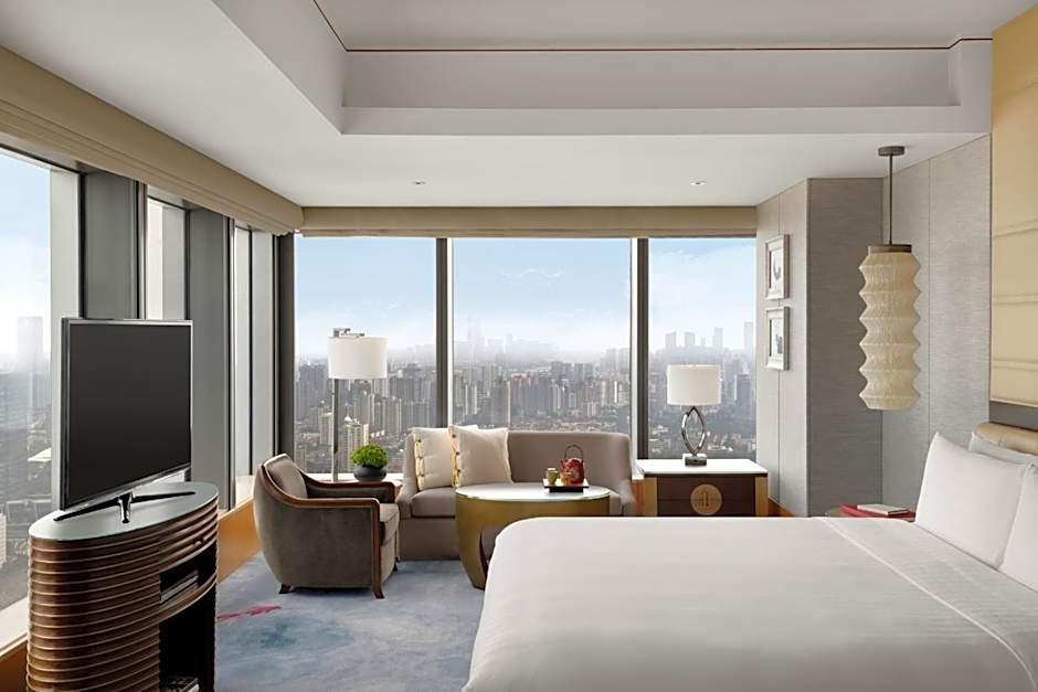 Photo 1 of 4 of Horizon Club Grand Premier 1 King Bed