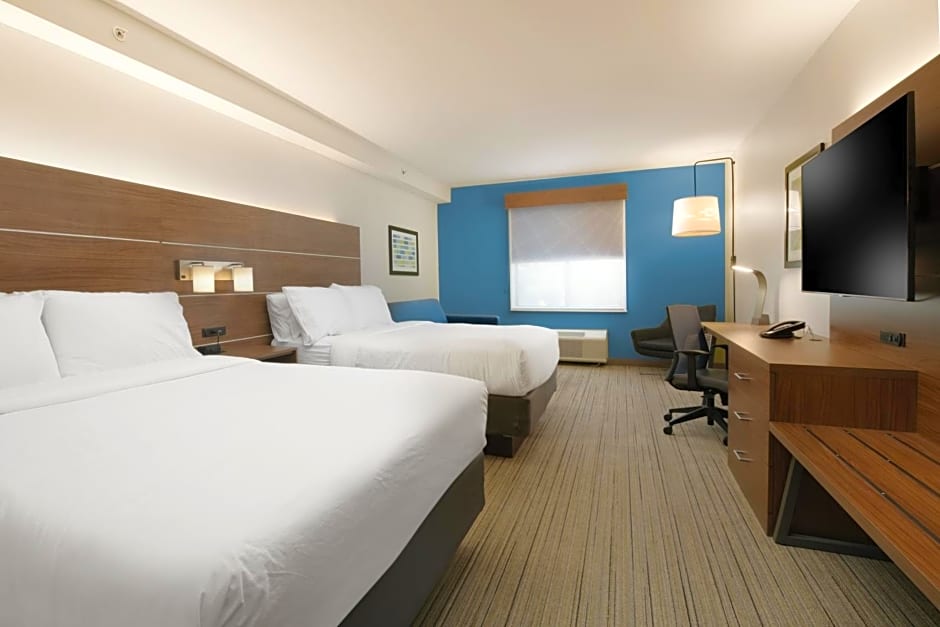 Holiday Inn Express & Suites Williamstown - Glassboro
