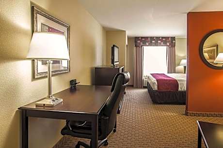 King Suite - Accessible/Non-Smoking