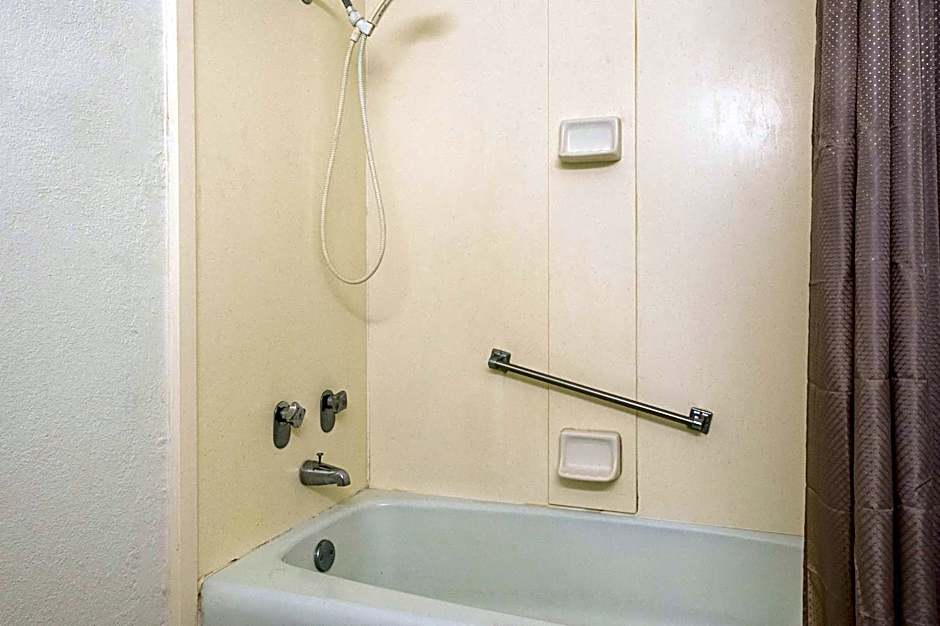 Motel 6-Natchitoches, LA