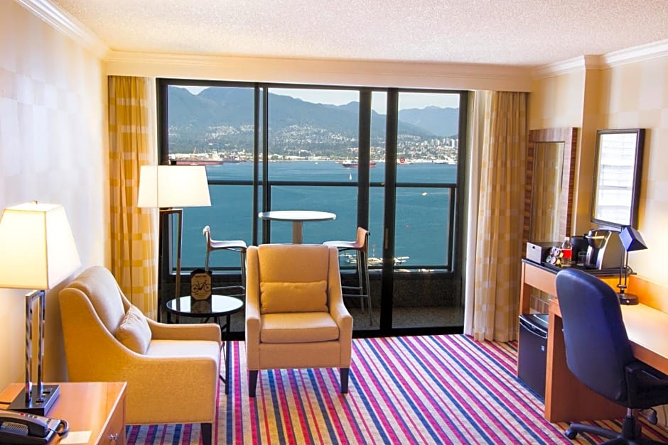 Pinnacle Hotel Harbourfront