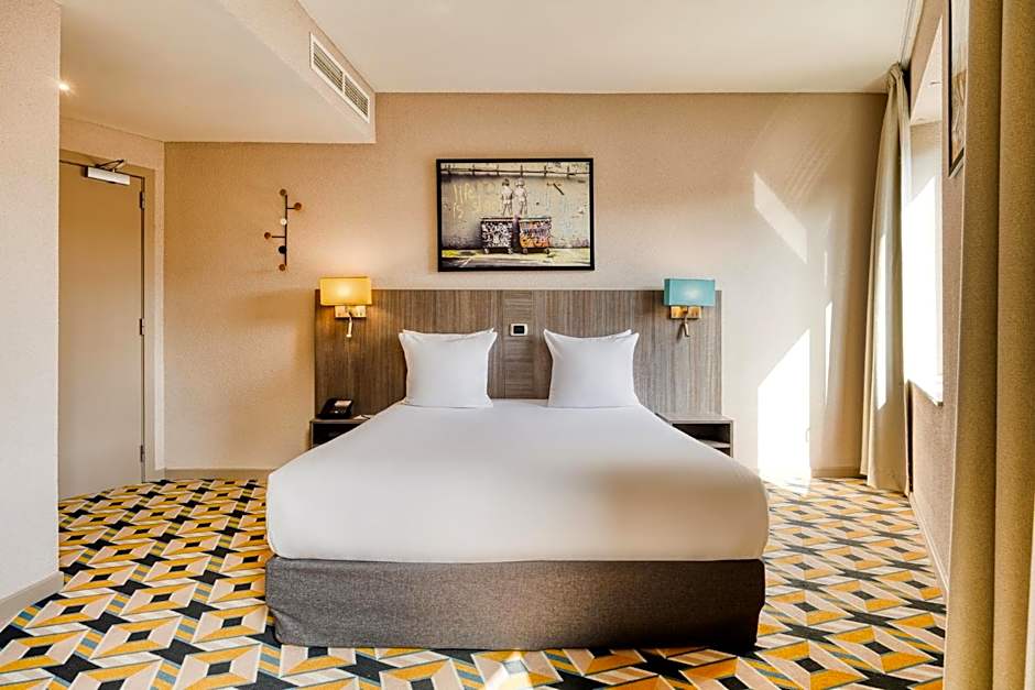 Alma Grand Place Hotel