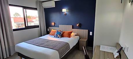 Logis Hôtel Les Bleuets