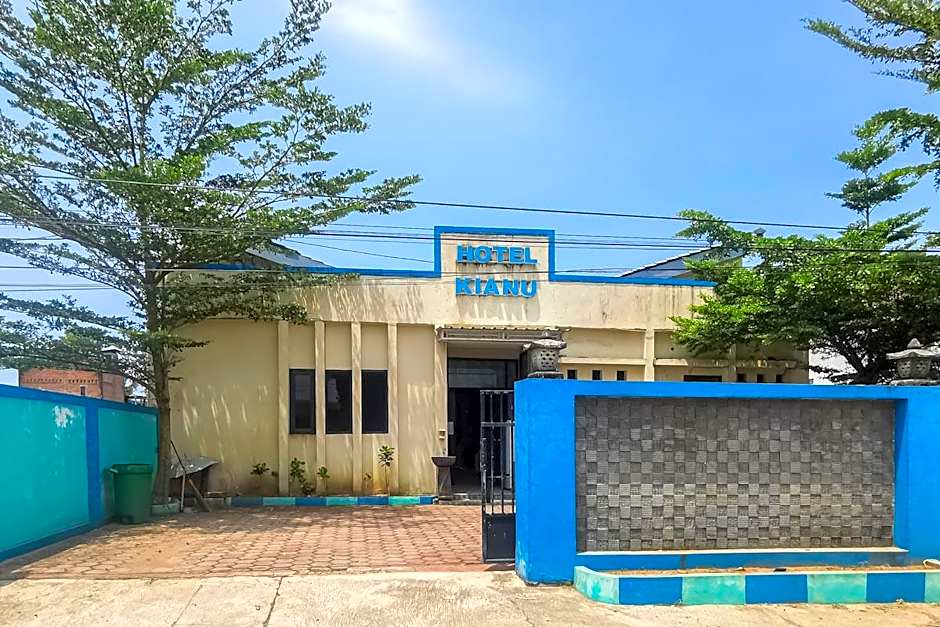 RedDoorz near Pantai Pancer Door Pacitan