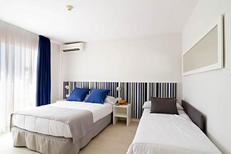 ECONOMY ROOM 2 ADULTS + 1 CHILD