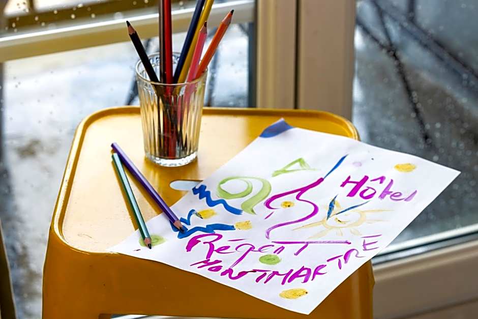 Le Regent Montmartre by Hiphophostels