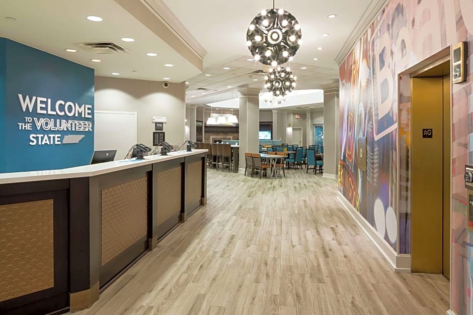 Hampton Inn By Hilton And Suites Memphis-Beale Street