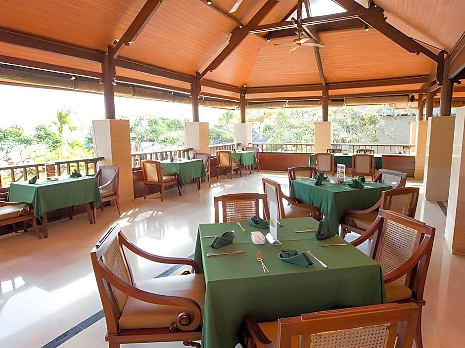 Grand Balisani Suites Hotel