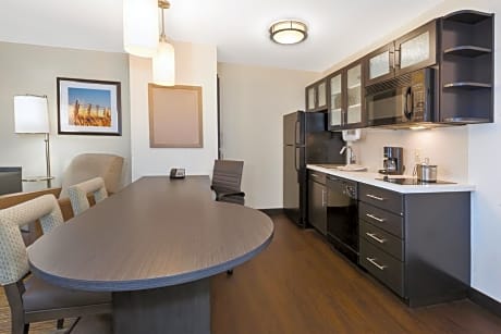 One-Bedroom Suite