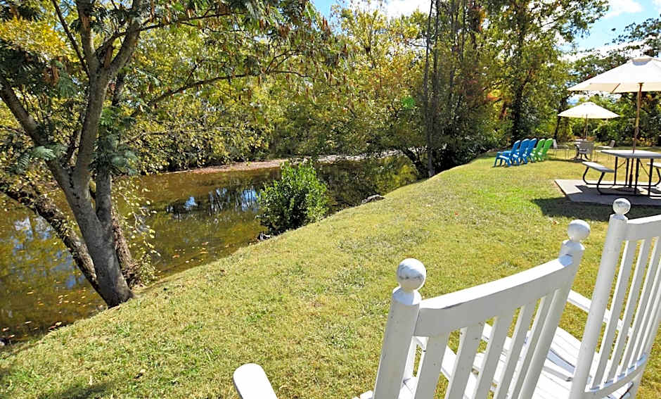 Arbors at Island Landing Hotel & Suites