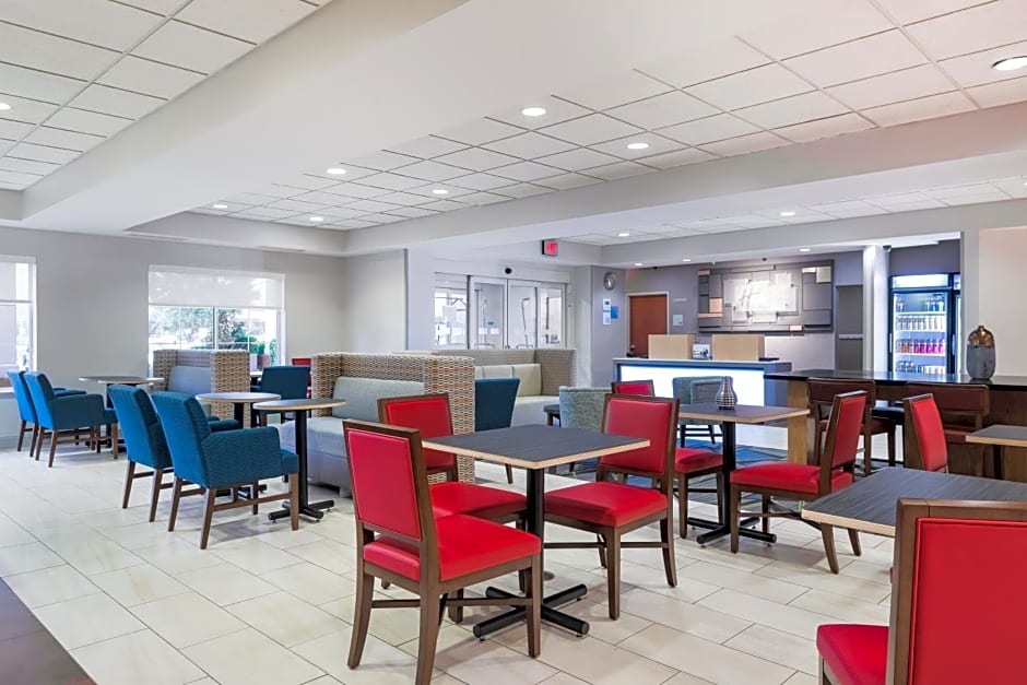 Holiday Inn Express Charlotte West - Gastonia, an IHG Hotel