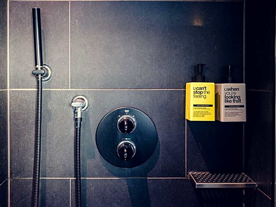 U&Me, BW Signature Collection