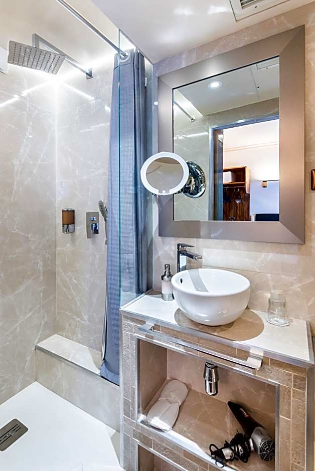 Hotel Louvre Sainte Anne