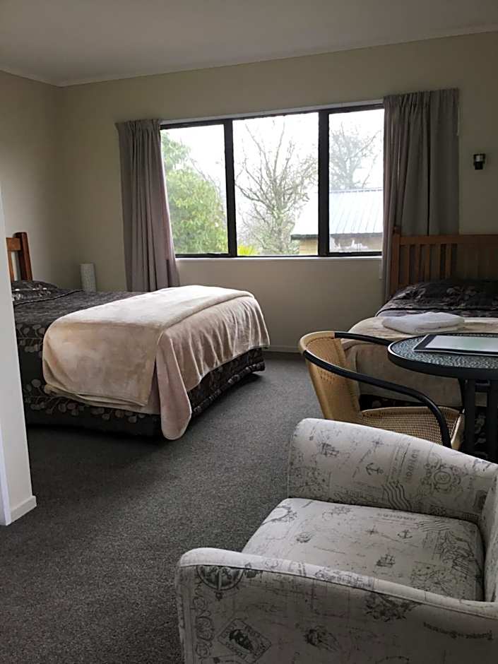 Waitomo Caves Guest Lodge