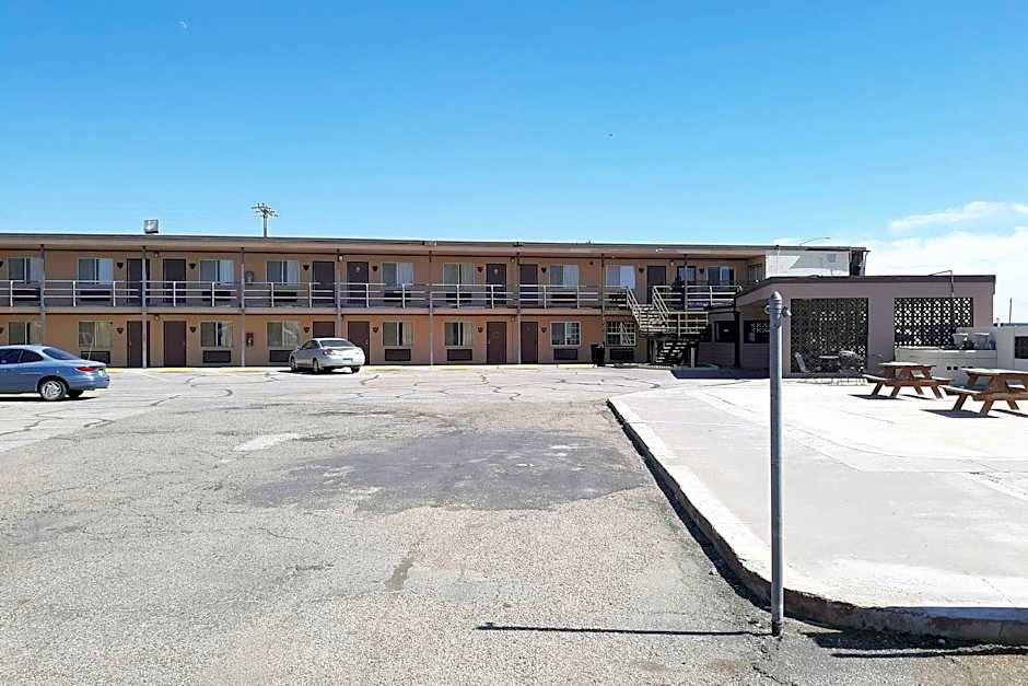 OYO Hotel Kings at Clovis