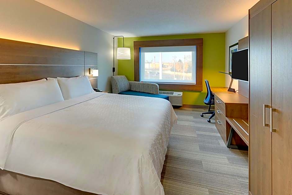 Holiday Inn Express Cincinnati North - Monroe By IHG