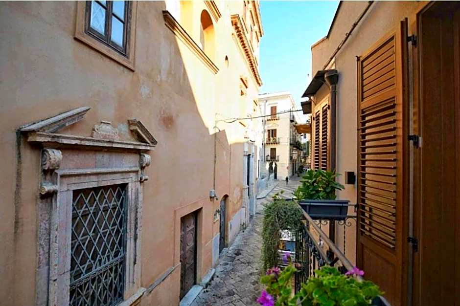 San Francesco Rooms and Apartment with Terrace in Palermo Locazione Turistica