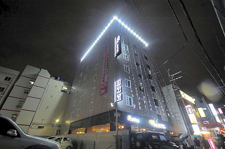 WA Hotel