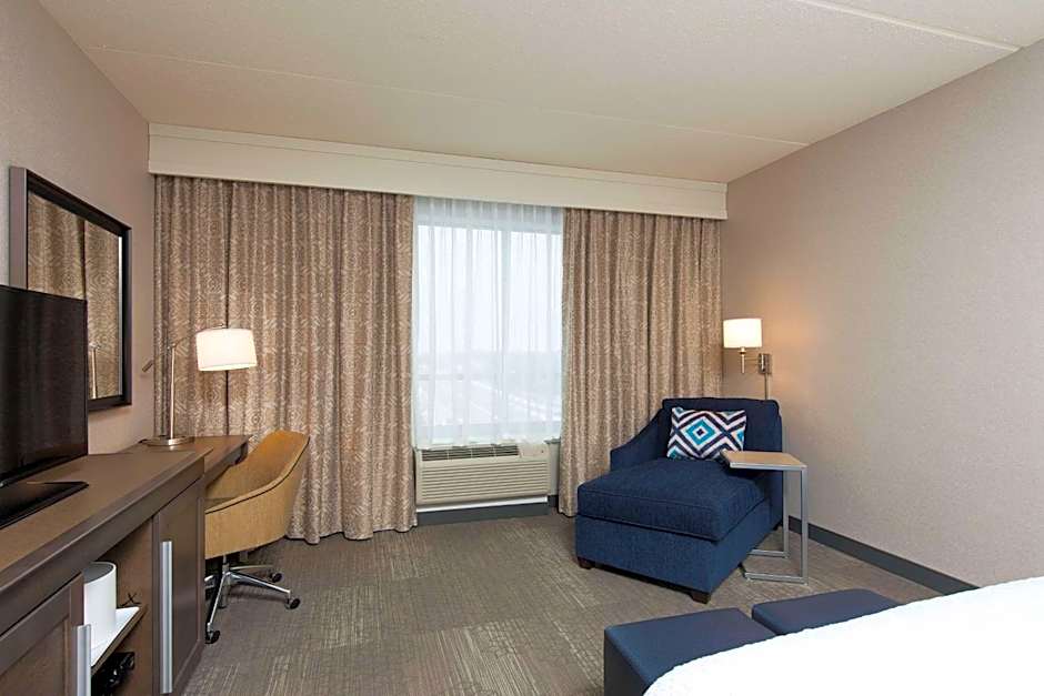 Hampton Inn By Hilton & Suites Grand Rapids Downtown