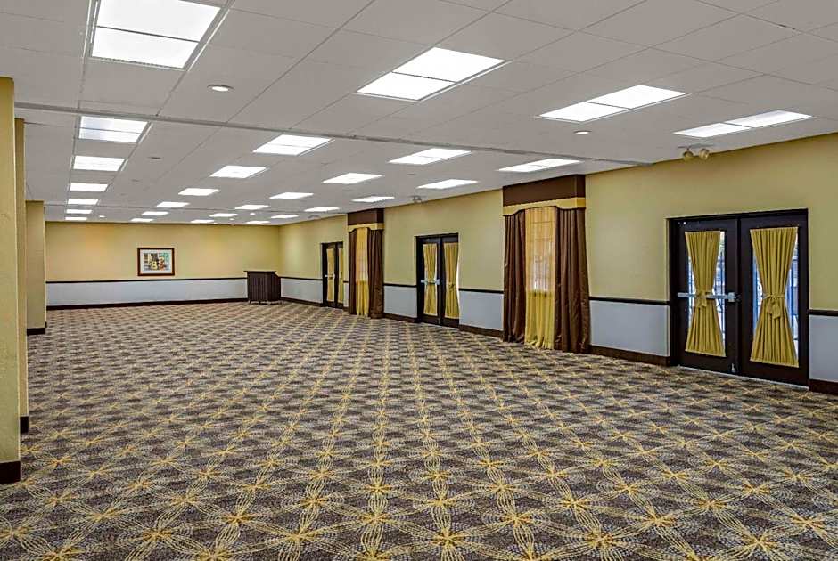 La Quinta Inn & Suites by Wyndham Tucson Reid Park