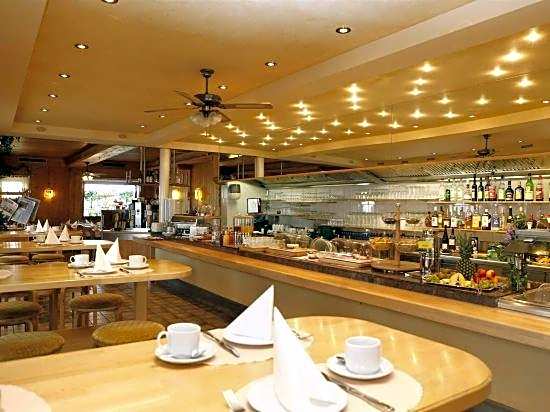 Airport-Hotel Fortuna
