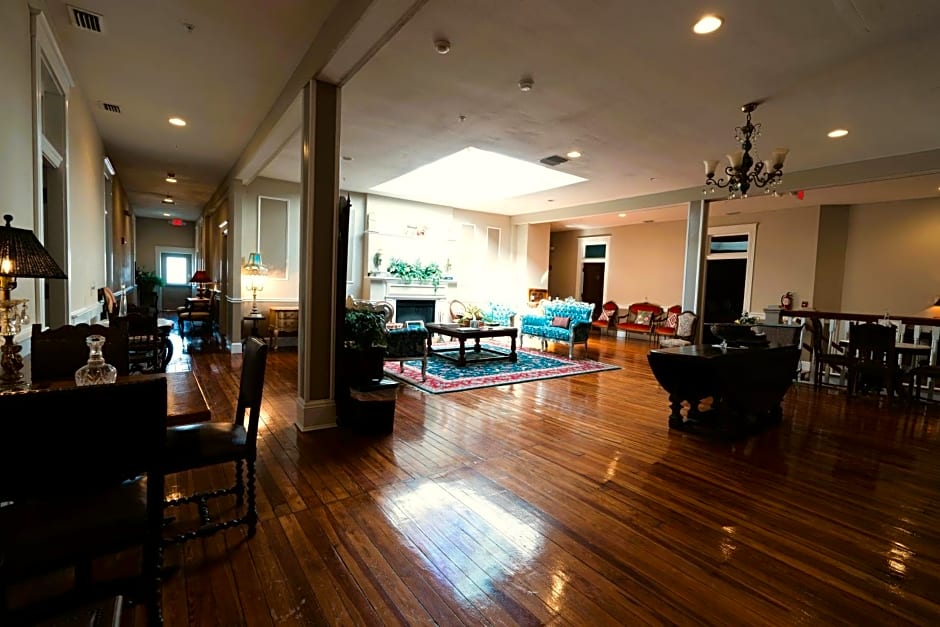 Oak Park Inn