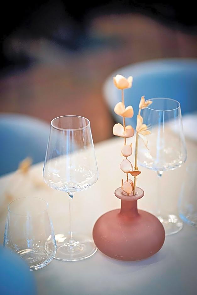 Maison Philippe Le Bon Hôtel, Restaurant & Bar le 19