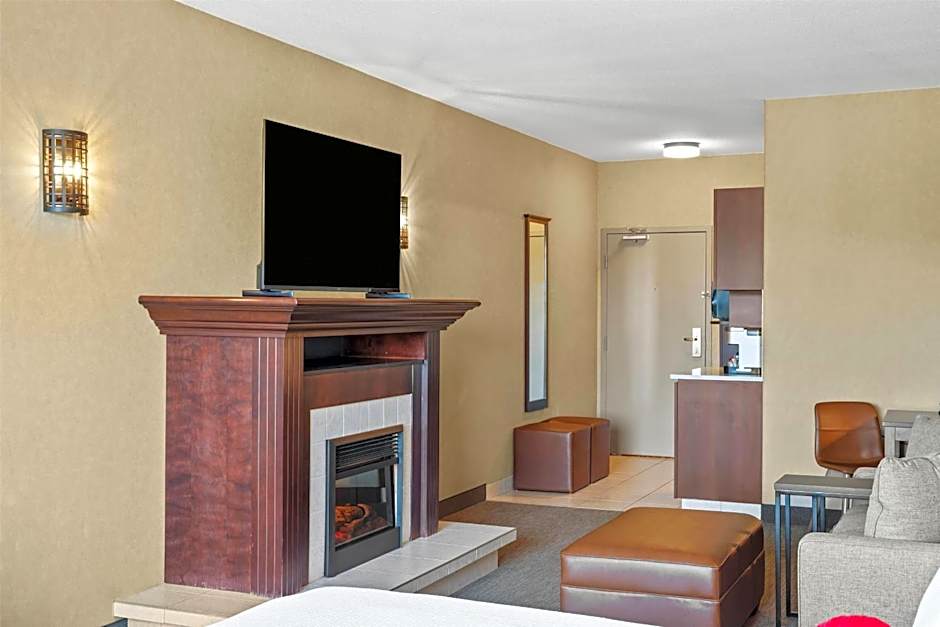 Ramada by Wyndham Drumheller Hotel & Suites