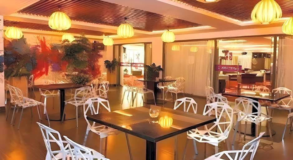 The Iris Signature Hotel and Spa