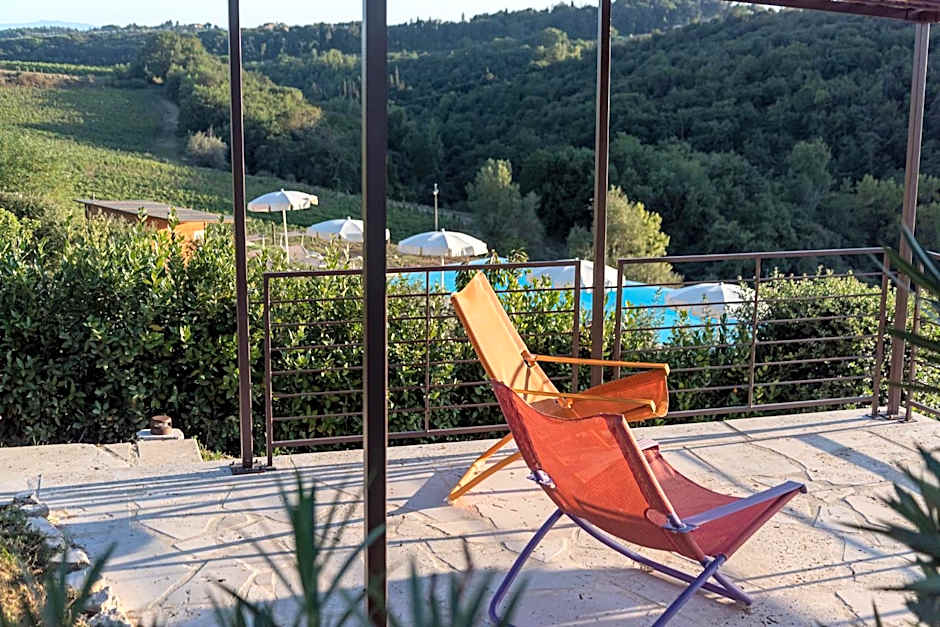 Chianti B&B Design infinity pool shared