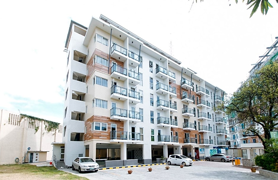 RedDoorz Plus @ Alpina Heights Paranaque