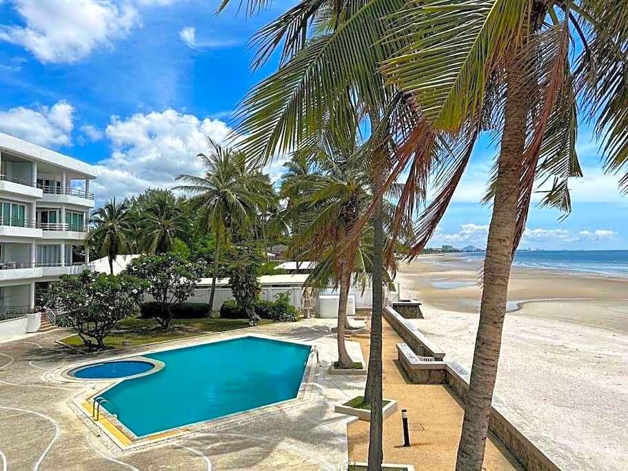 Seaview 2 bed in the heart of Hua Hin - BP2