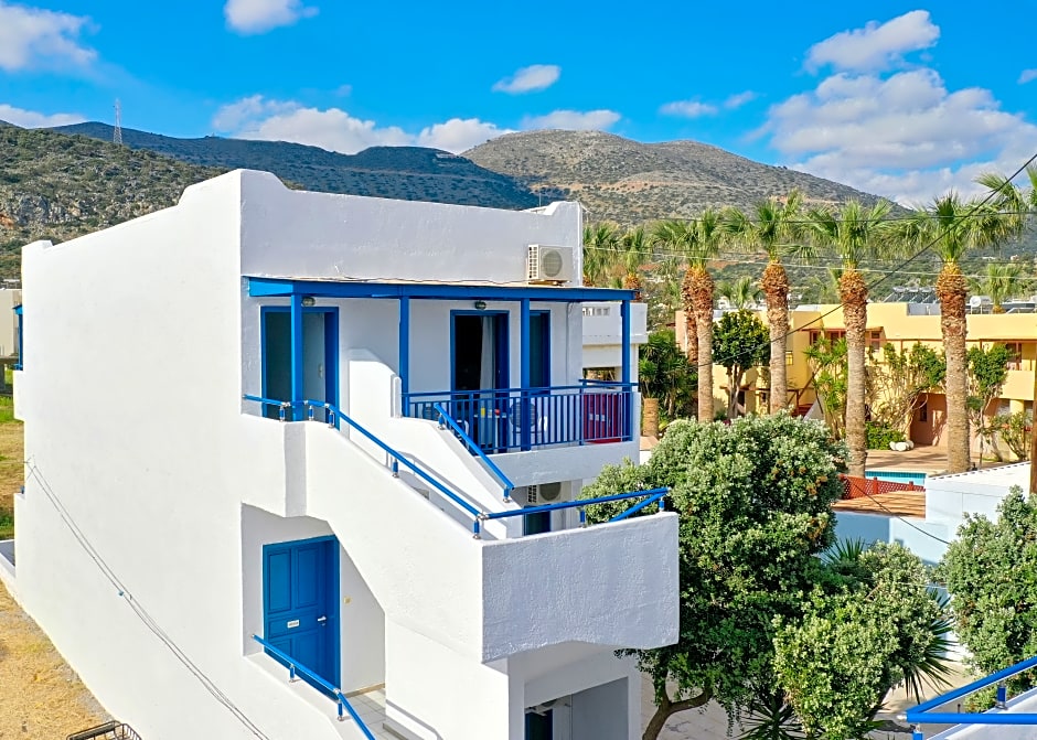 Latania Studios & Apartments