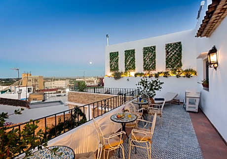 Universal Double Room for 2 People - Non-Smoking