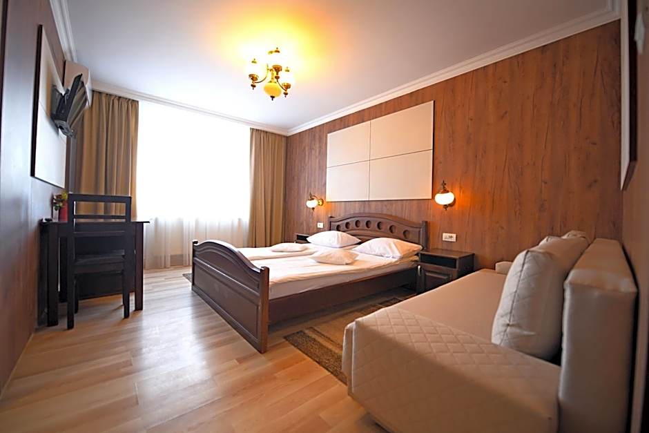 Pensiunea Sarmis Cristal