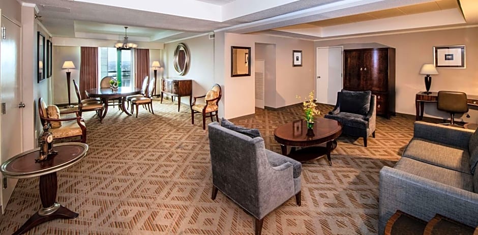 DoubleTree Suites by Hilton Hotel Philadelphia West