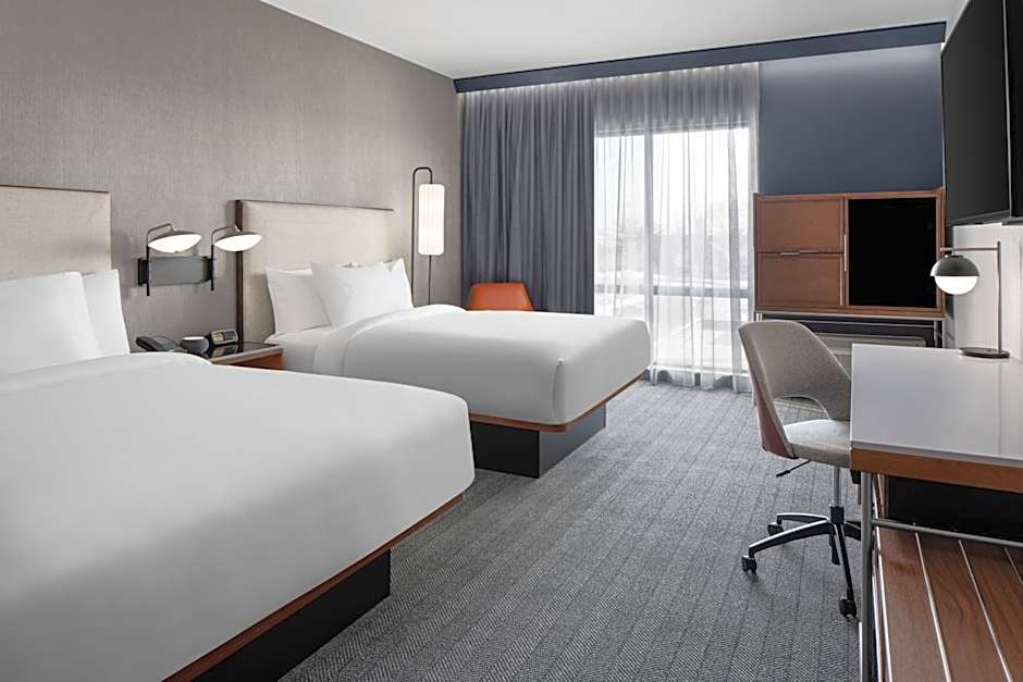 Courtyard by Marriott Lansing Downtown