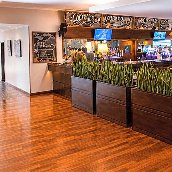 Xelena Hotel & Suites