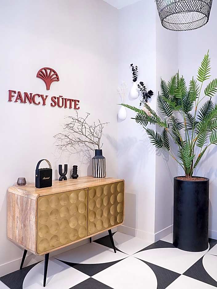 Host Inn Fancy Sūite