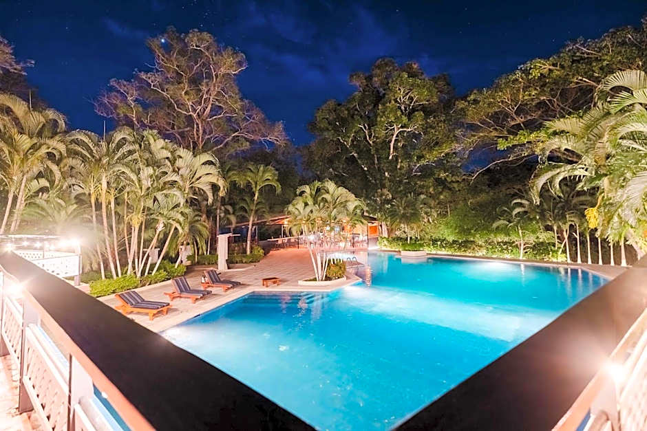 Papagayo Golden Palms Beachfront Hotel