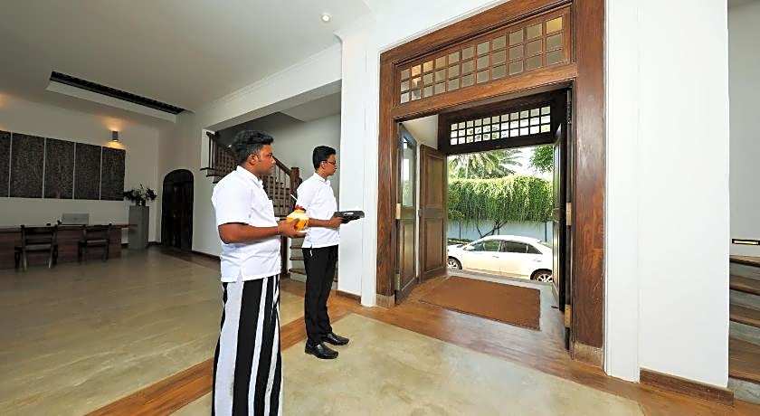 Era Beach Thalpe Unawatuna