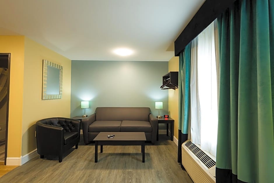 Hawthorn Suites by Wyndham St. Robert/Ft. Leonard Wood