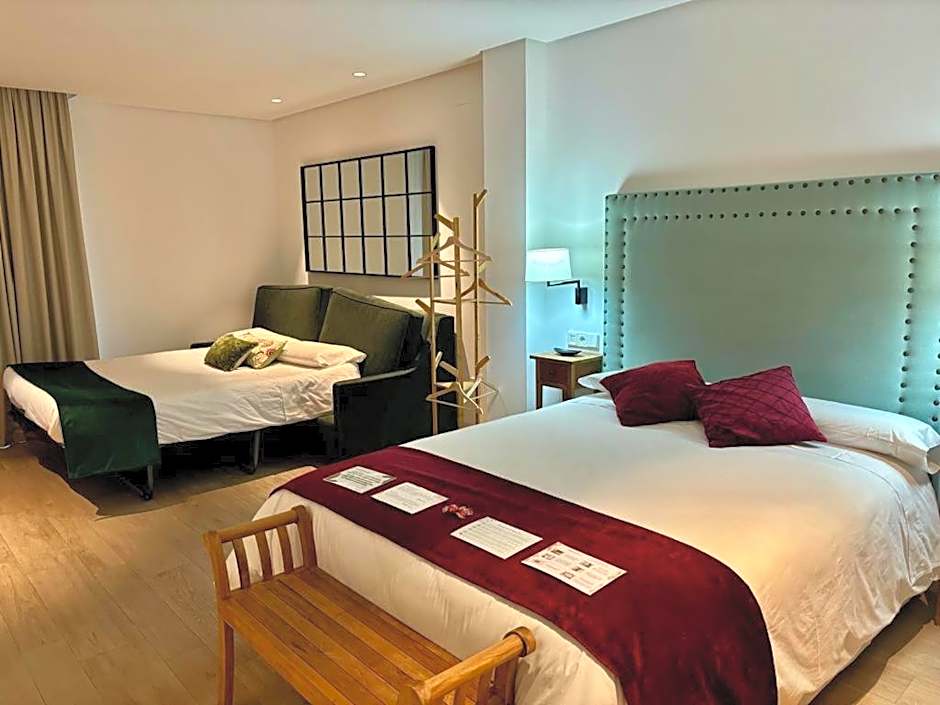 Apartamentos Turísticos La Plaza